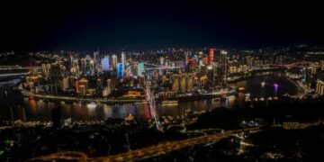 Chengdu, Chongqing cities remain on red alert for heatwave