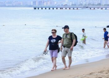 China grants 144-hour visa-free entry to foreigners visiting Hainan in groups via Hong Kong, Macau