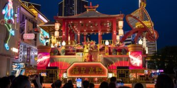 China to attach greater importance to promoting consumption