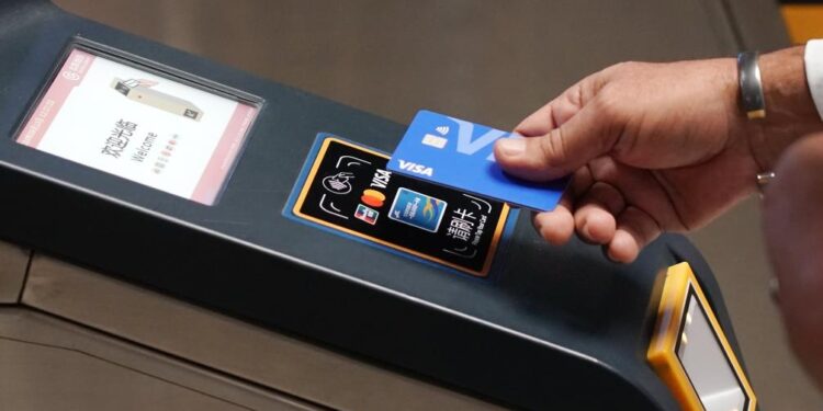 Beijing Subway Allows Foreign Mastercard, Visa Card Holders to Use ‘Tap-and-Go’ Payments