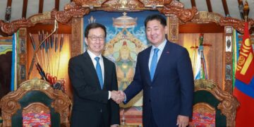 China, Mongolia pledge to deepen ties, expand cooperation
