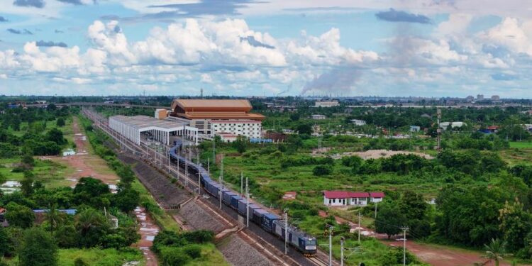 China signals increased engagement in global market