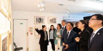 “Let’s move forward together to build the future”