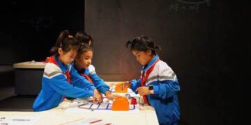 Spotlight on technology in Kashgar