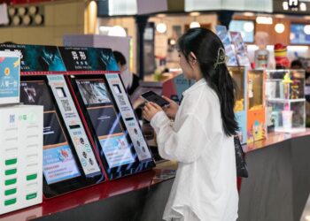 Chinese box office rakes in more than 2 billion yuan during National Day holiday