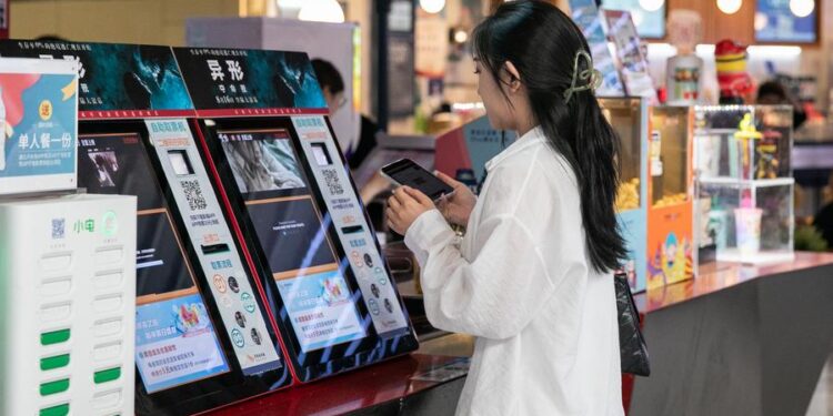 Chinese box office rakes in more than 2 billion yuan during National Day holiday