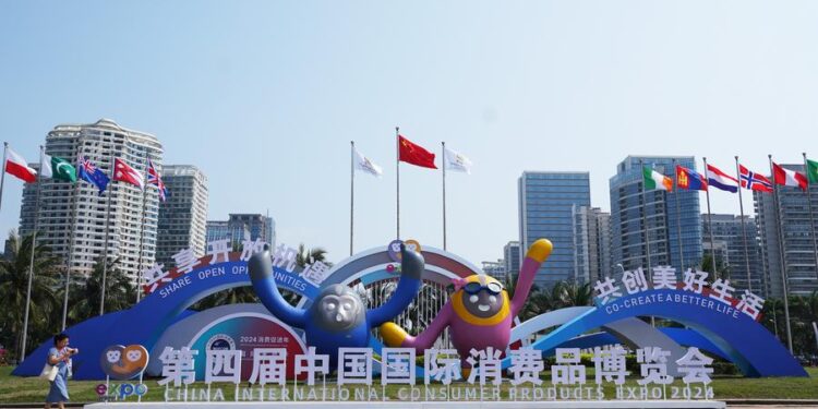 Hainan records robust foreign trade in first three quarters