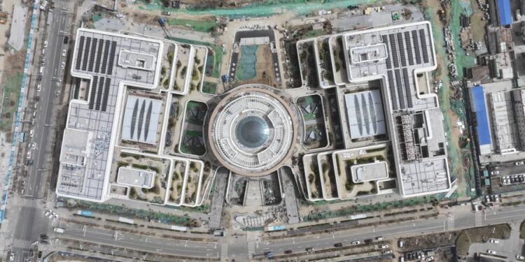 stable growth of the telecommunications sector in the first eight months