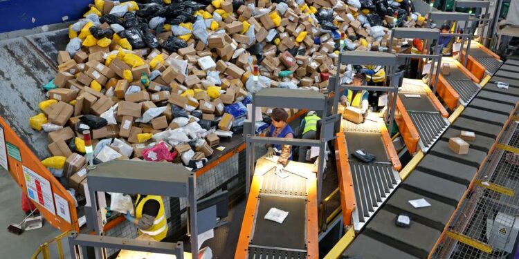 China plans to build modern commercial circulation system