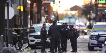 A truck rammed into a crowd in the United States, killing 10 and injuring 30. Governor: Horrible act of violence