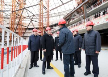 Chinese PM calls for good start for economic development in 2025