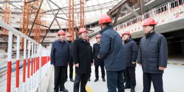 Chinese PM calls for good start for economic development in 2025