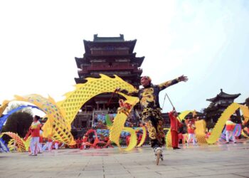 Dance dragon lamp, non -heritage years go to the world vulgar