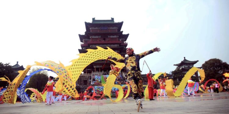 Dance dragon lamp, non -heritage years go to the world vulgar