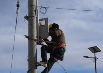 Dingri County earthquake of magnitude 6.8丨Tents at the resettlement site are slowly lit up! Power supply restored to 7 towns