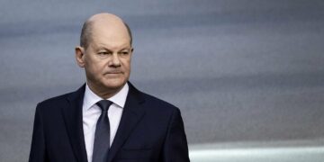 German Chancellor: Refuses to cut domestic investment to support Ukraine