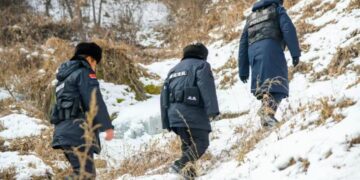 Guarding the Snowy Border Year | The Border Guarding Story of Border Old Man Song Peiyue