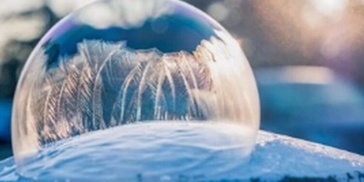 Is the cold wave going deep south and going to continue to be cold? Will there be widespread rain and snow during the Spring Festival?