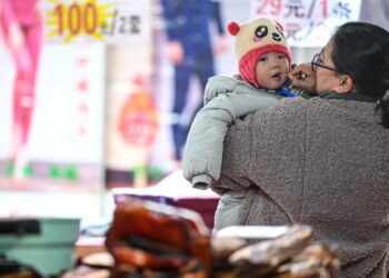 Spring Festival shopping in northwest China