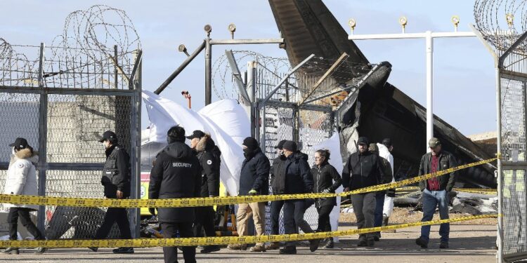 The Investigative Committee of the Ministry of Land, Infrastructure, Transport and Tourism of South Korea speeds up its investigation into the Jeju Air passenger plane crash