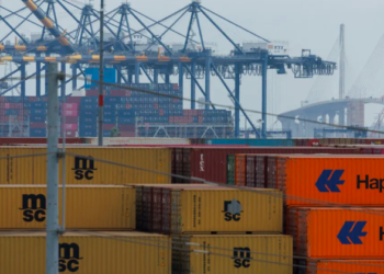 The Red Sea crisis has sounded the alarm on global logistics risks. China must accelerate the development of multiple logistics channels by land, sea and air.