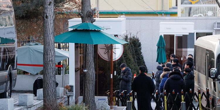 The South Korean Public Information Office has issued an official letter to the Ministry of National Defense and the Presidential Security Service requesting assistance in executing Yin Xiyue’s arrest warrant.