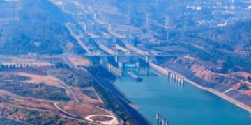 The throughput of the Three Gorges Project in 2024 is nearly 160 million tons