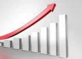 Value-added tax invoice data shows that sales revenue of national enterprises improved significantly in the fourth quarter of last year