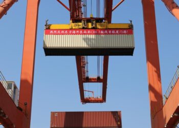 Xiamen Port welcomes the New Year’s first new foreign trade route, “Belt and Road” routes reach 96