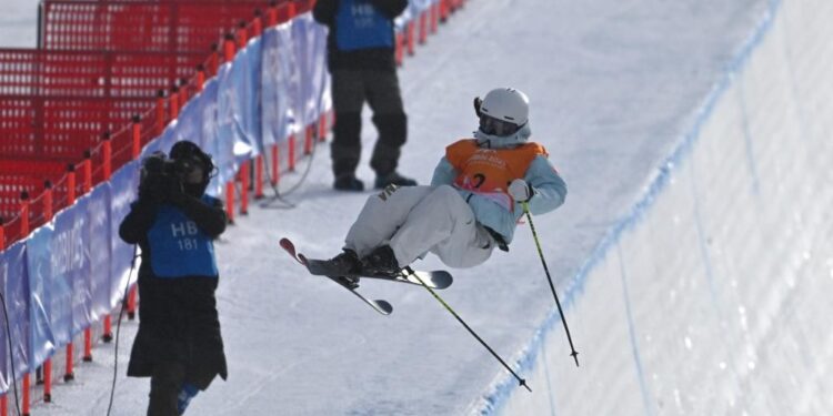 Asian Winter Games | The first gold medal in the Chinese team! Li Fanghui wins the freestyle women’s U-shaped field skills championship