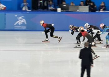 Chinese team won the women’s 3000m relay gold medal in short track speed skating in the Asian Winter Games