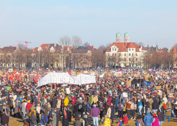 German media: There are two weeks left before the election, hundreds of thousands of German people protest against the far-right