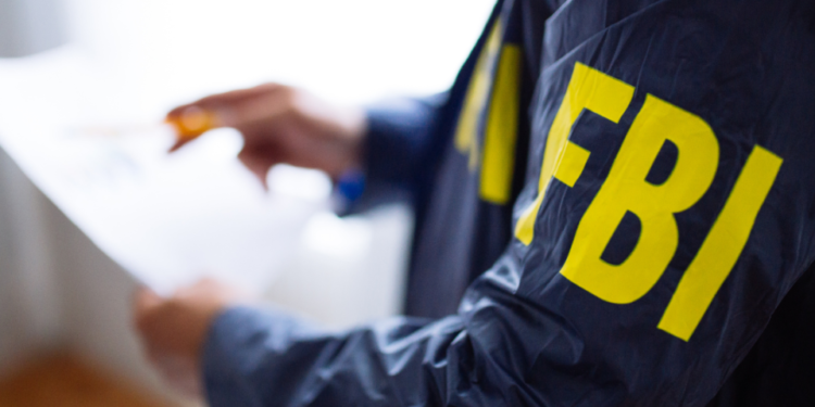 Musk asks federal government employees to “send weekly reports” FBI director reminds employees: Don’t reply