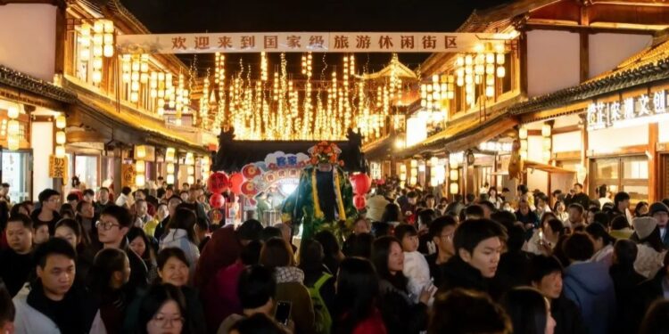 Night · Reward ｜ After the Spring Festival in “Song Chao Night City”, feel the new national tide of Songcheng Culture in Ganzhou Millennium-China Daily