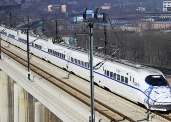 Since the Spring Festival travel rush, the railway has sent a total of 499 million passengers