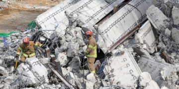 South Korean media: Four people have died after the collapse of a bridge under construction in South Korea, and the Korean company involved apologized