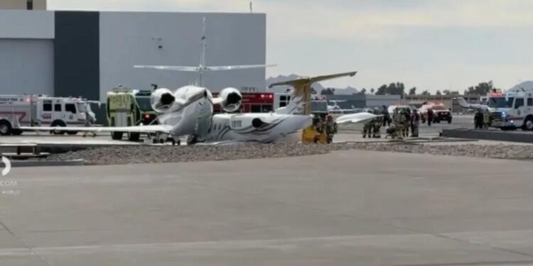 Two planes collided at an airport in Arizona, USA, 1 dead and 3 injuries