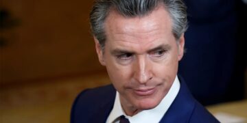 US media: California governor signs “Defense Trump” bill, allocating $50 million to protect California policy and immigration