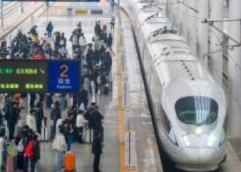 726 million! The number of passengers sent by railways in the first two months has reached a high