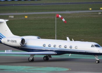 Aircraft carrying former Philippine President Duterte arrives in the Netherlands