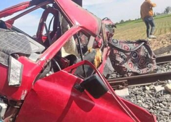 Egyptian train collided with minibus and killed 8 people