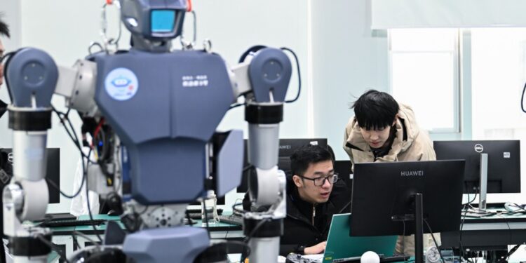 Foreign media focus on the Two Sessions: China’s development benefits the world and contributes to global prosperity