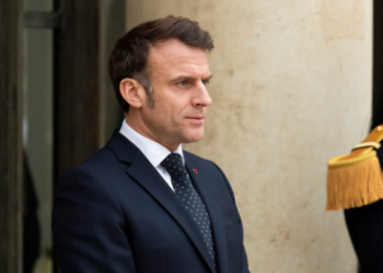 Macron calls on European countries to stop buying American weapons, buy French and European goods