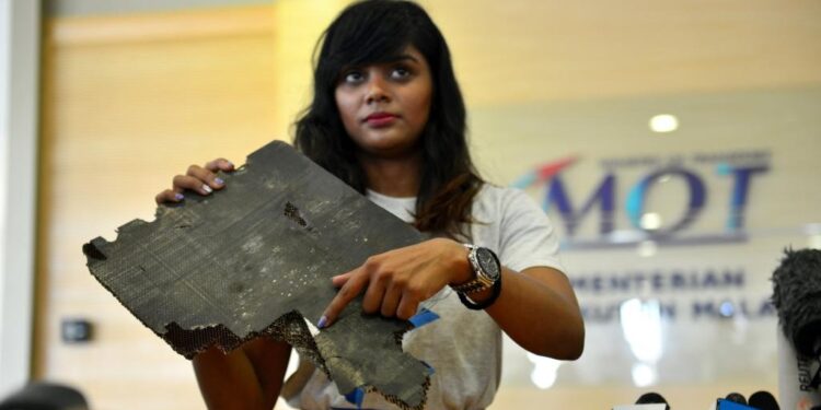 Malaysia Airlines Flight 370 passenger plane wreckage search has been approved to restart