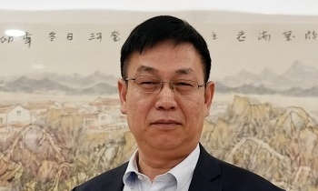 Member Jiang Yajun: Communication and learning between universities in different countries