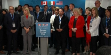 More than 20 mayors from the United States, Canada and Mexico gather in Washington for accusing U.S. tariff policies unfairly