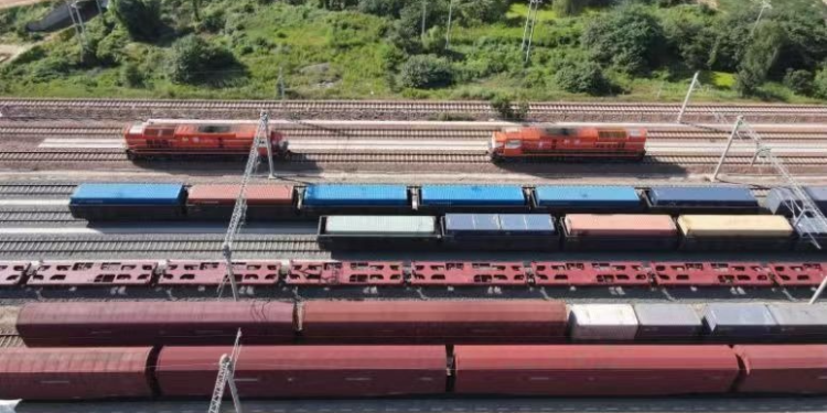 The 2,619 China-Europe freight trains were transported in the first two months of this year, up 8.1% year-on-year