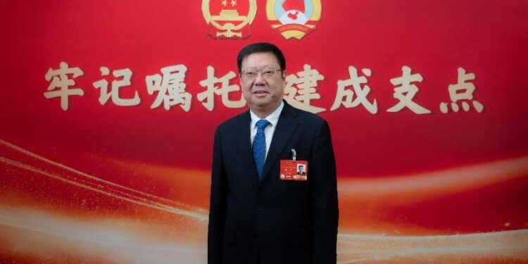 Yang Jun, a member of the National People’s Congress and mayor of Xianning City, Hubei Province, suggested–strengthen support for scientific and technological innovation to help the high-quality development of small and medium-sized cities