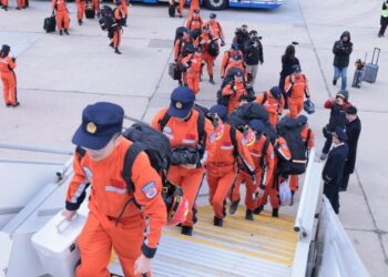 my country’s second international rescue charter flight sets out from Beijing to help Myanmar