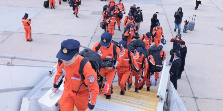 my country’s second international rescue charter flight sets out from Beijing to help Myanmar